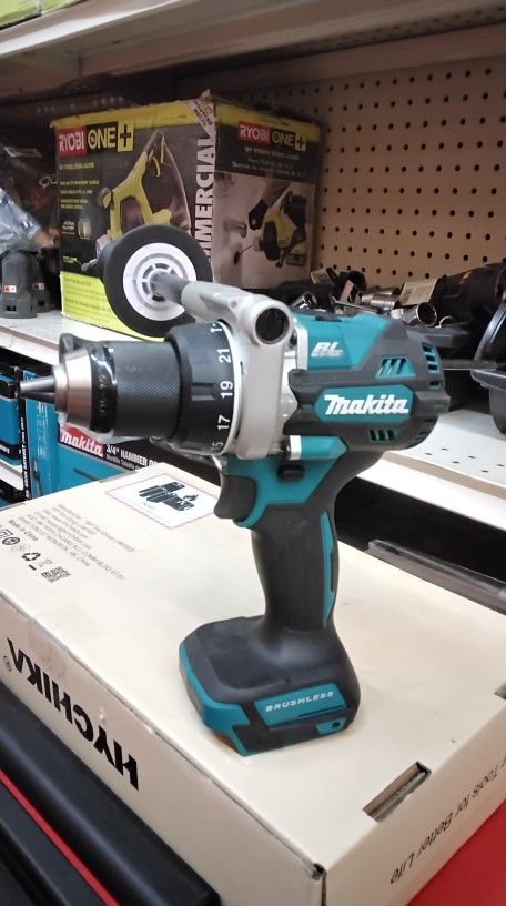 MAKITA 18V  LXT BRUSHLESS HAMMER DRIVER DRILL (TOOL ONLY)