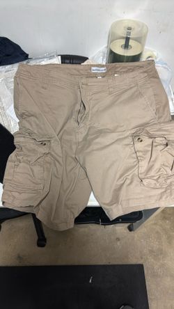 Men’s Saddlebred Khaki Shorts Size 40