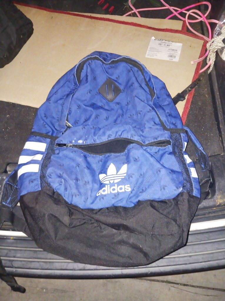 Adidas Backpack Used In Gd Condition 10 Firm