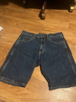 Men’s Pants/ Shorts lot - Waist Size 30-32