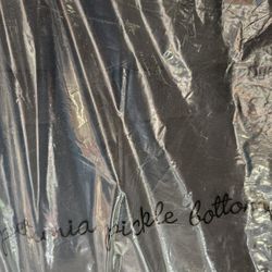 Petunia PICKLE BOTTOM