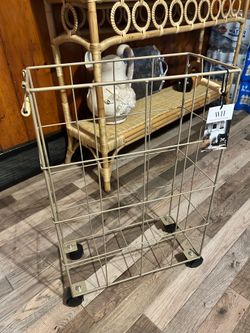 Wellington & Harry wire rolling laundry hamper with caster wheels