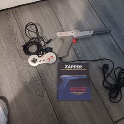 Nintendo Dogbone Controller With Zapper