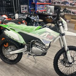 ATV Thunder 300 DLX 5 Speed Manual Dirt Bike 300CC