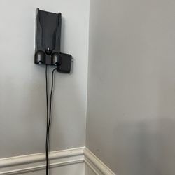 DYSON WALL MOUNT DOCKING STATION