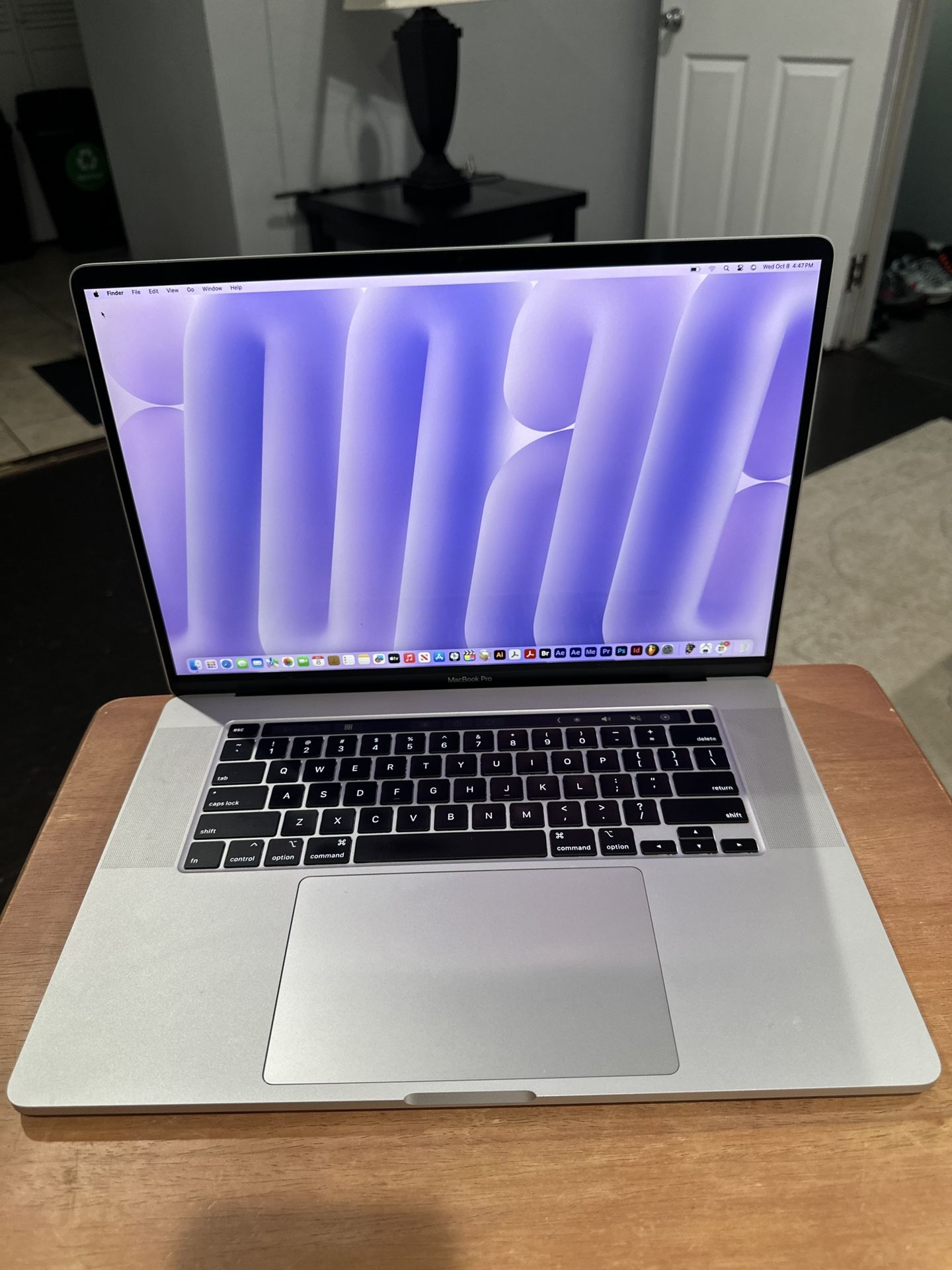 APPLE MACBOOK PRO 16” TOUCHBAR INTEL 6 CORE i7 16GB RAM 500GB SSD‼️MACOS SEQUOIA 15.6” LOADED‼️‼️