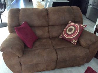 Living Room Set And All Reclines