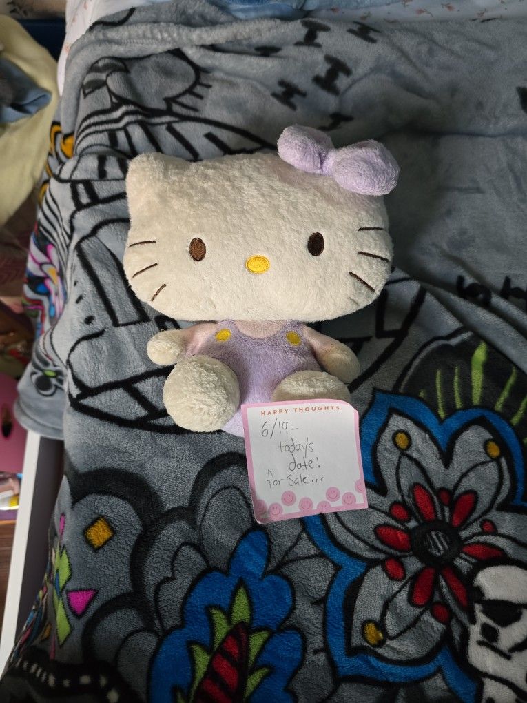 Hello Kitty Plushy