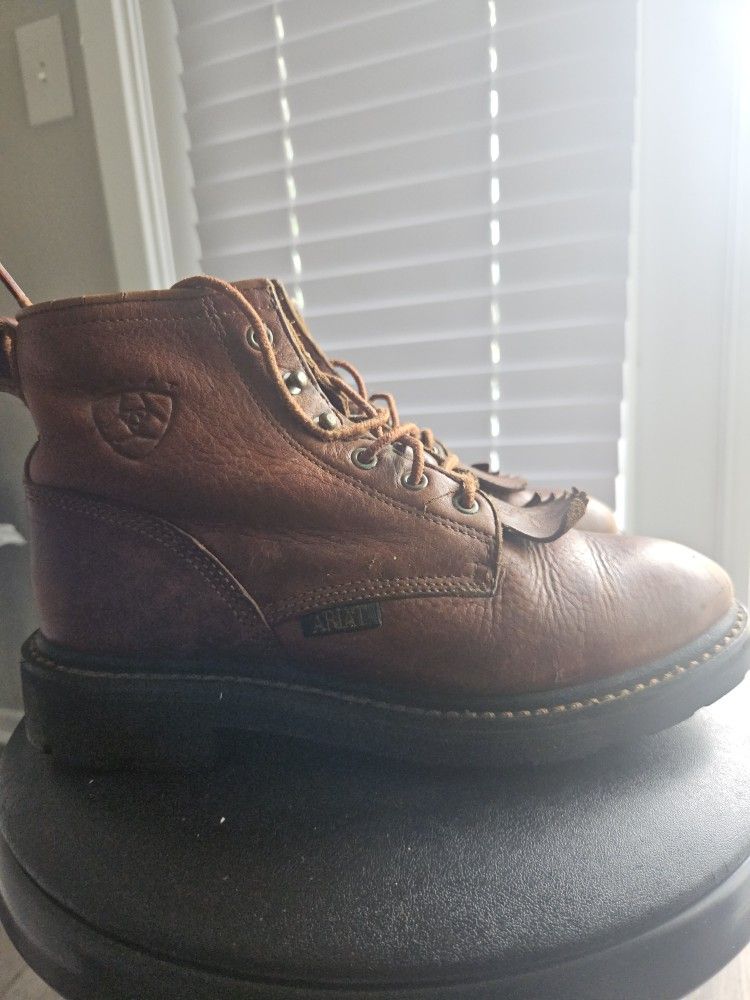 Ariat Vintage Women’s Cascade Work Boots