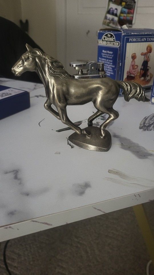 Japan Horse Table Lighter