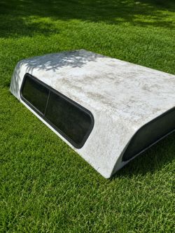 Free small pickup truck canopy come get it bring help