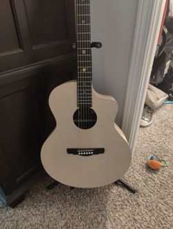 Acoustic Guitar with Cutaway White Finish
