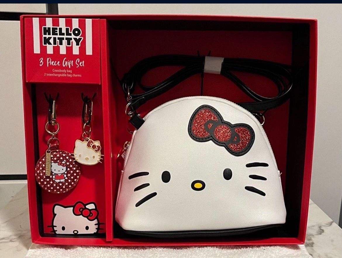 Hello Kitty Purse 