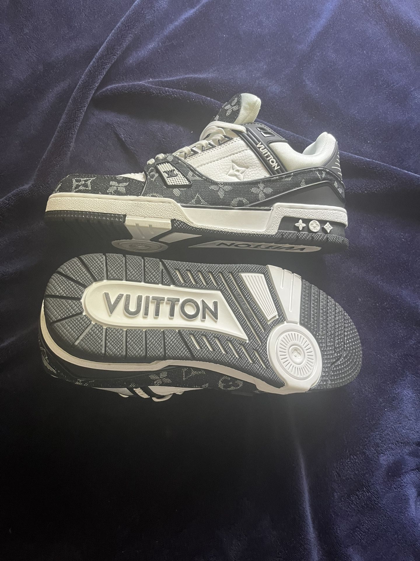Lv - Trainers
