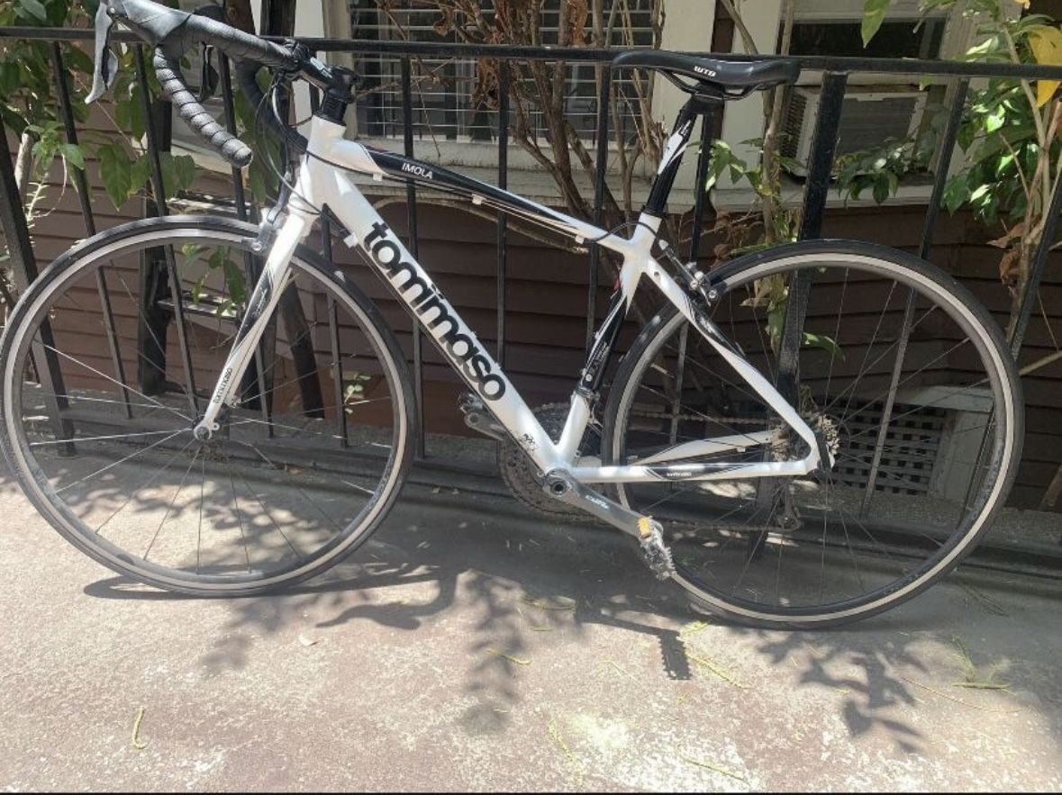 Tommaso Imola Road Bike (5'2