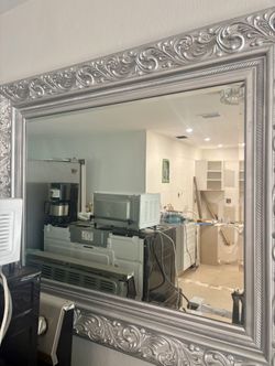 Large Beautiful Mirror, Silver Frame Wood Largue