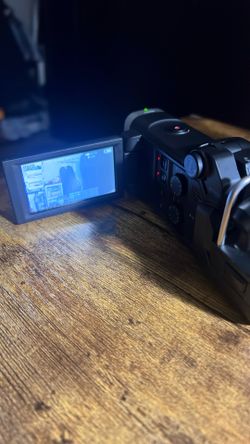 Zoom Handy Video Recorder