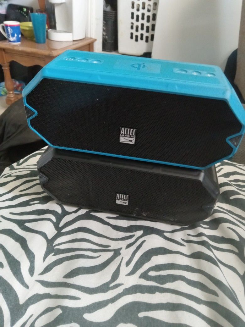 The Altec Twins (Bluetooth Speakers)