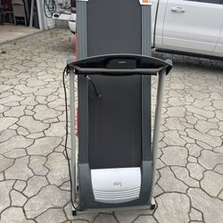 Sunny Health And Fitness Treadmill 