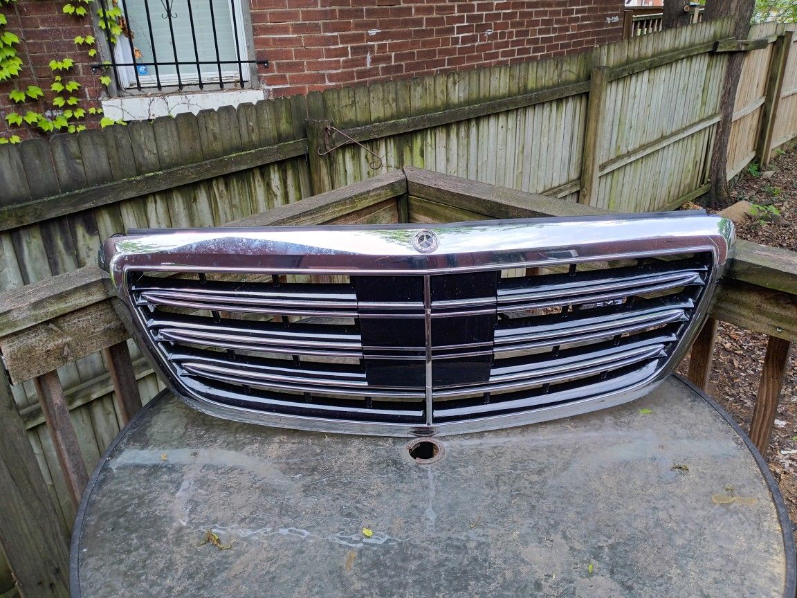 Mercedes Grill
