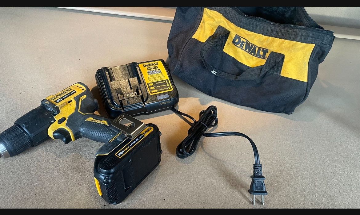 Dewalt Max 20v Drill Driver Atomic With Battery And Bag