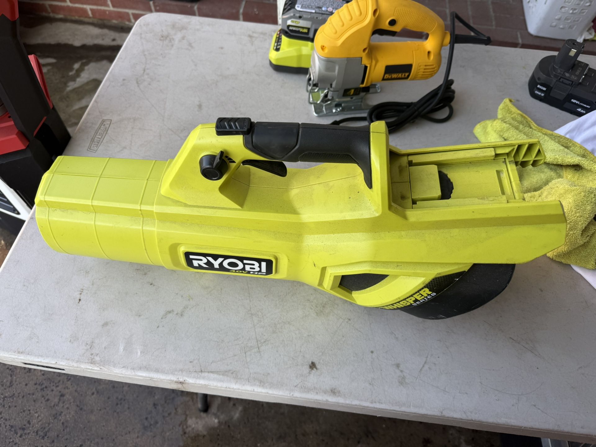 Ryobi 40 V Blower For Parts Turns On And Off I’m Selling For Parts Defective