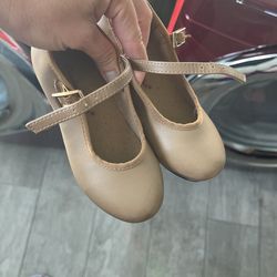 Tap Shoes 