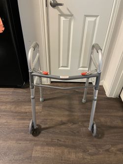 Andador plegable
