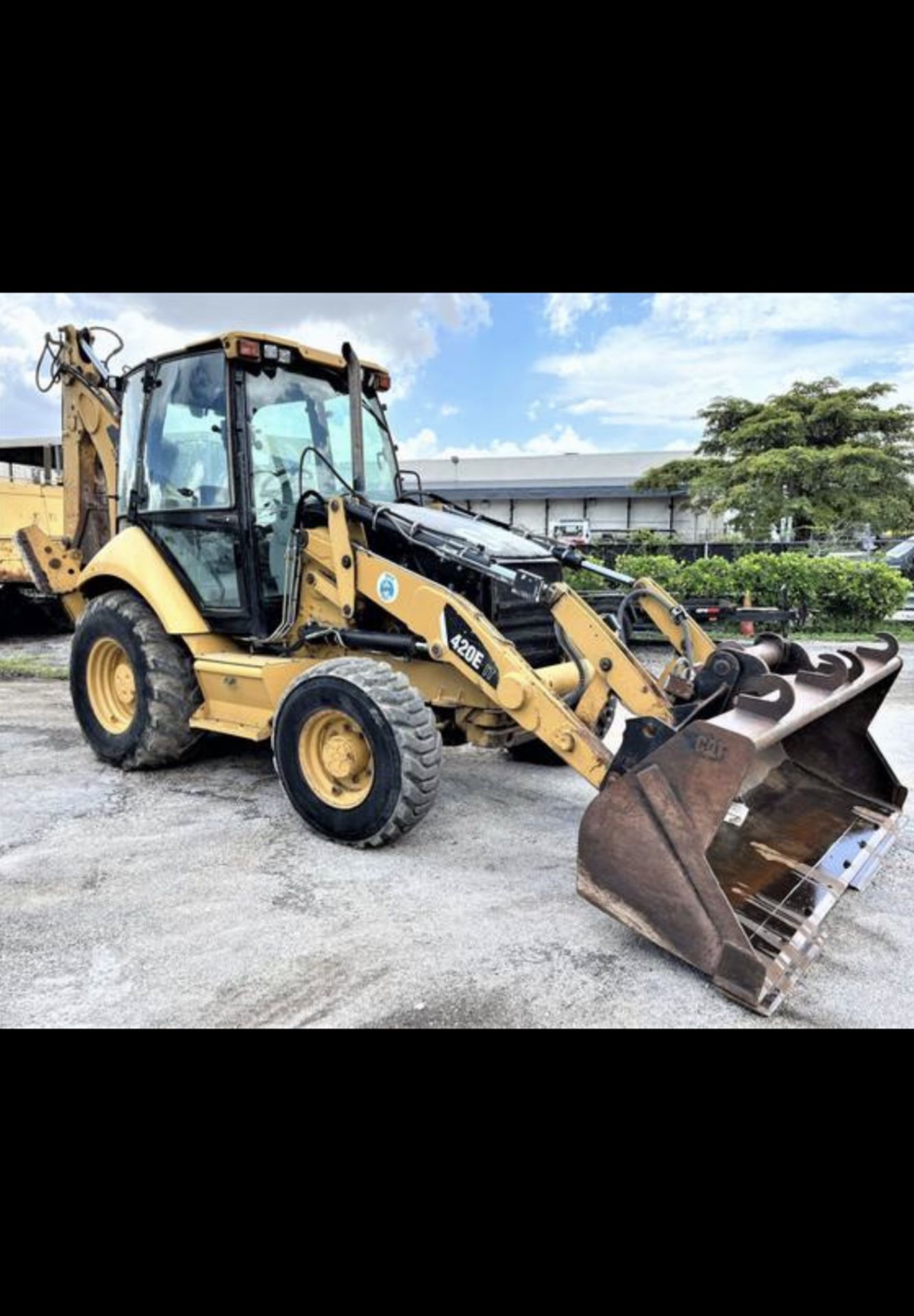 BACKHOE LOADER TRACTOR 4X4 CATERPILLAR 420E 2008 WITH AC