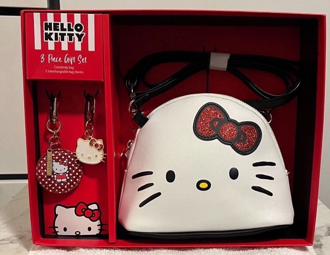 Hello Kitty Purse Set