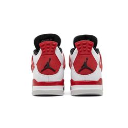 Nuevos Original Jordan  Retro 4  Size 9.5 M 