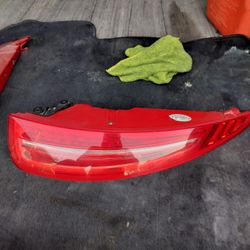 2016 Porsche 911 Right Tail Light