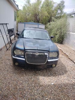 06 Chrysler 300 (PARTS ONLY)