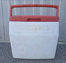 Vtg. Coleman 16 QT. Cooler WHITE RED w/lid 5274 Large Lunch Box + Cup Holder USA