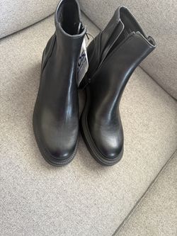  Botas  Nueva’s $ 25 Each Pair 