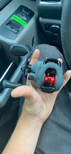 Quantum invade (left hand) bait caster