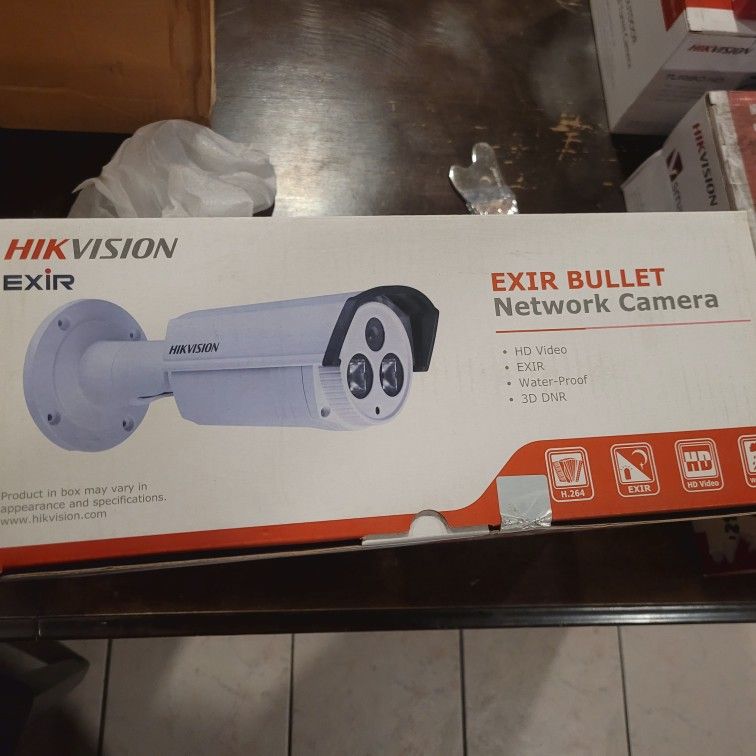 Hikvision Exir Bullet Camera DS-2CD2212-I5