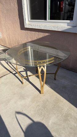 Free table - pick up tonight