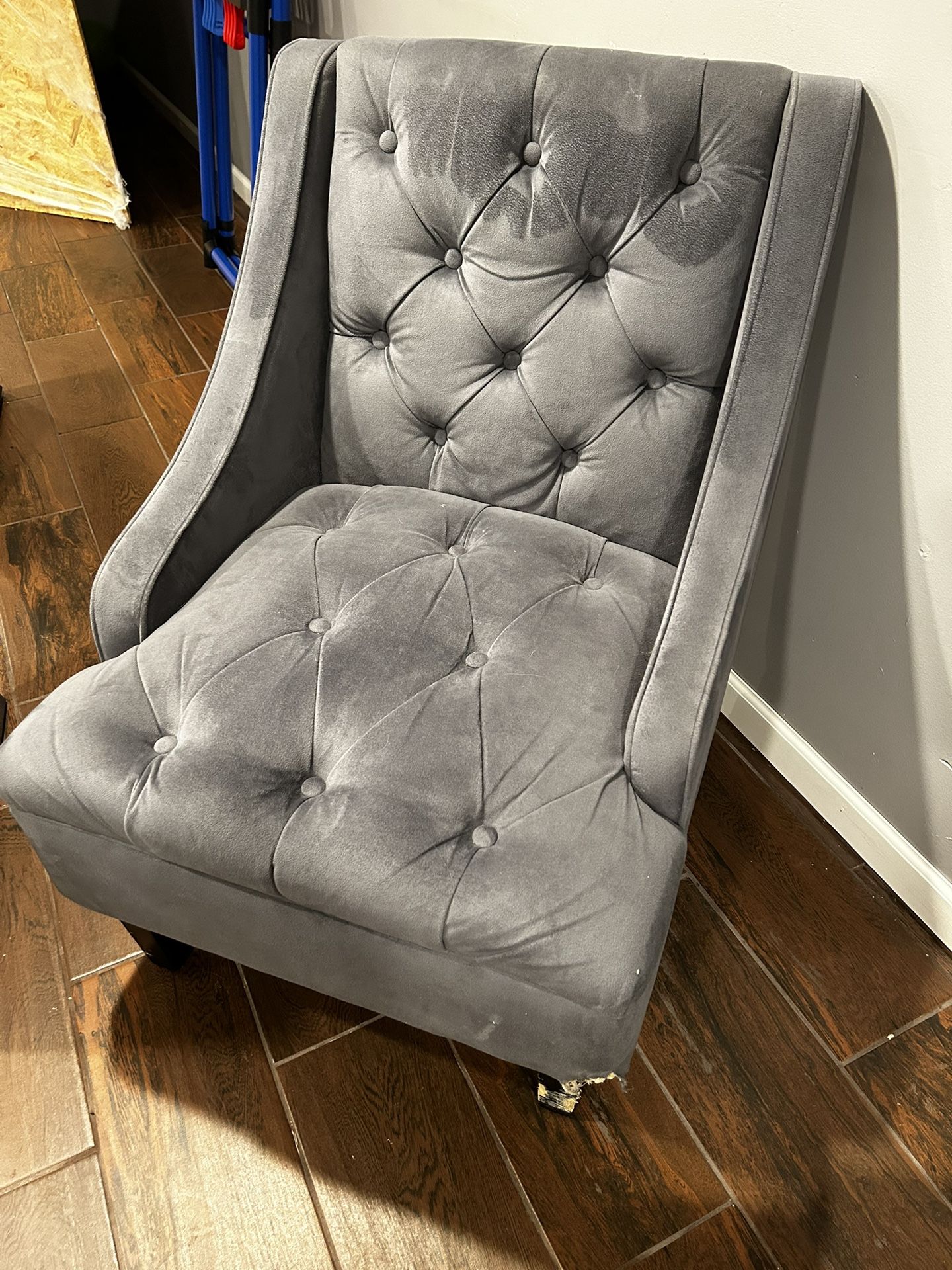 Grey Accent Chair Set for Sale in Chicago, IL OfferUp