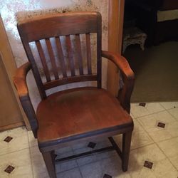 Vintage Oak Desk Chair With Arms