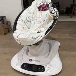 Mamaroo 4Moms Baby Swing 