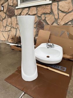 Glacier Bay bathroom sink