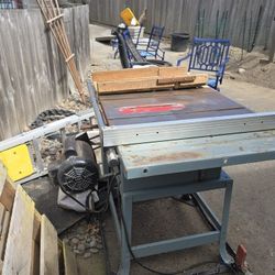 TABLE SAW