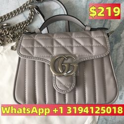 𝐆𝐮𝐜𝐜𝐢 Soho Disco Pebbled Calfskin Shoulder Bag
