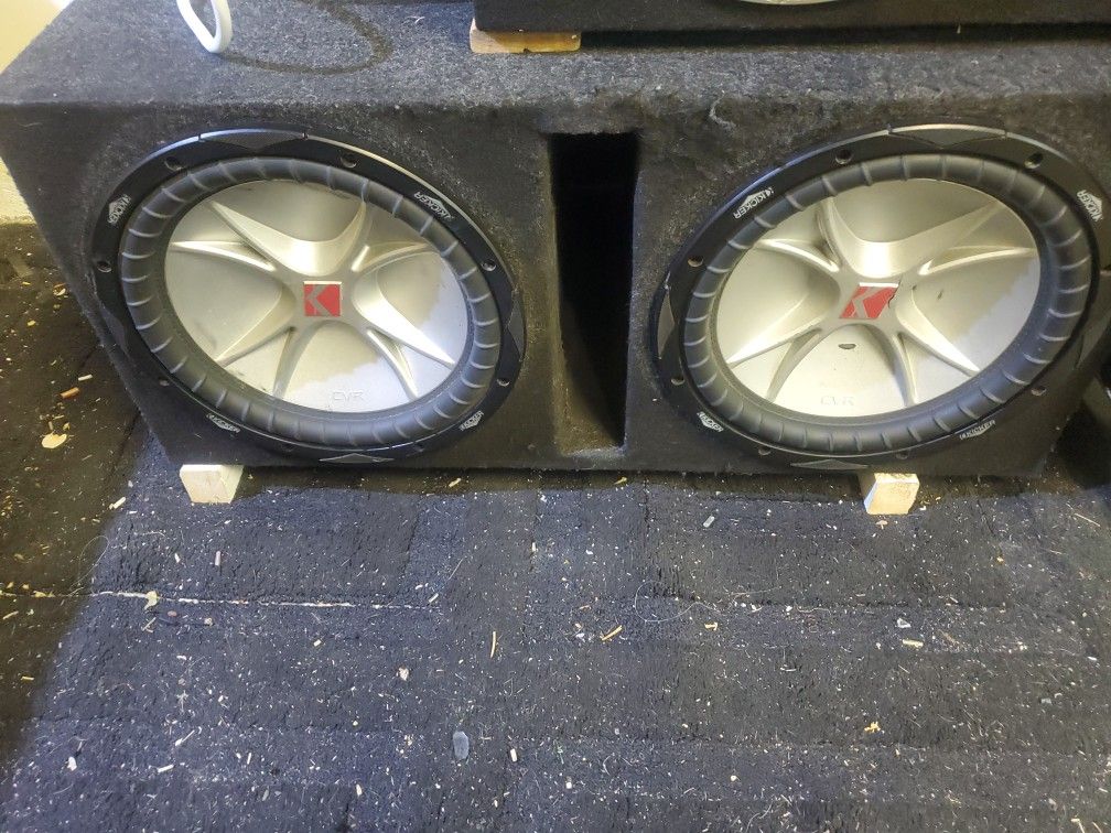 2 12 Inch Cvr Kicker Daul 2 Ohm Subwoofers In Box