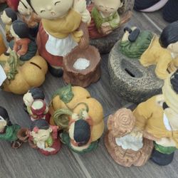 14 Piece - Korean Doll Piggy Bank Figurines