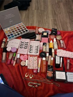 Makeup, room decor, jewerly