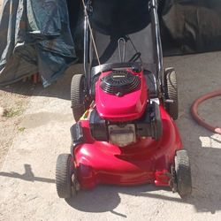 Honda Push Law Mower In Good Working 