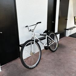 LMK FRAME TRADE FOR RED STREET CO WITH BOTTOM BRACKET ADAPTERS 