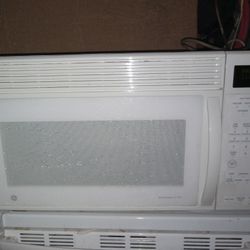 GE Mircrowave Oven Hood Range